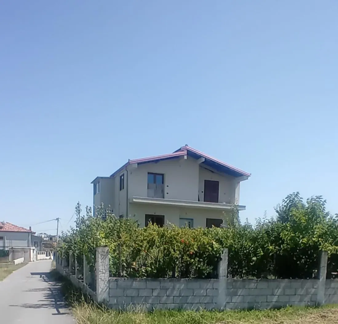 Hotel Elira House à Rrashbull Albanie